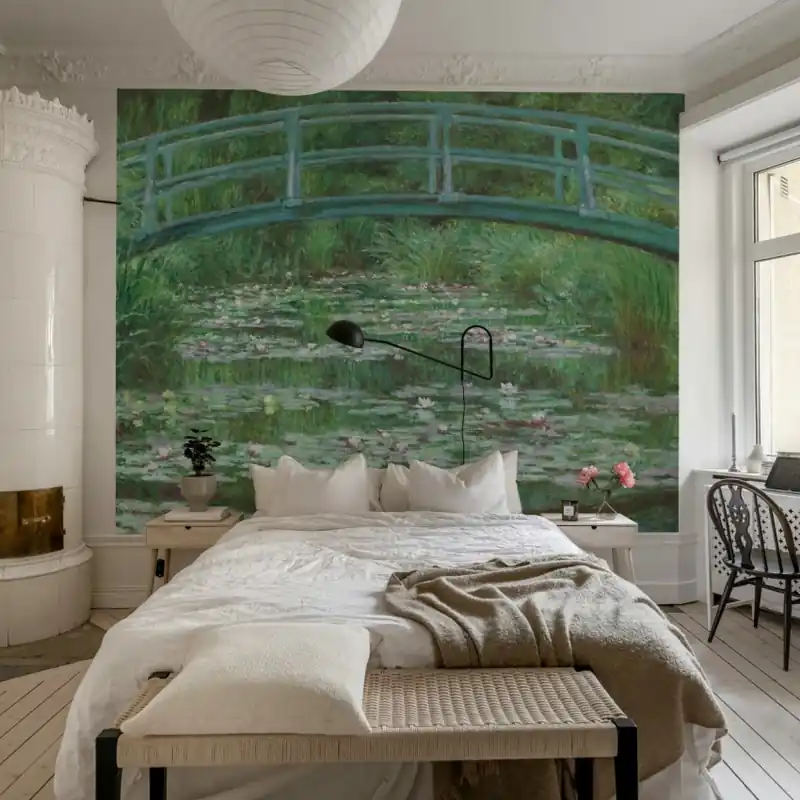 Promoție The Japanese Footbridge by Monet, Rebel Walls Tapet cu pictura "The Japanese Footbridge" de Monet - Adaugă o notă artistică dormitorului tău