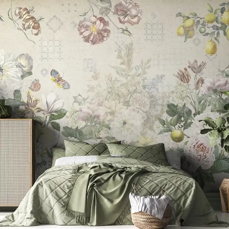 Flutter of Wings Cream, VLAdiLA Tapet floral cu motive delicate, perfect pentru dormitoare, livinguri sau holuri. Ofertă