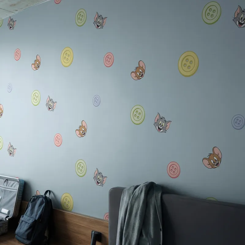 Cumpără online Tom and Jerry 120 (WBT&J120-1), Londonart Transformă Spațiul Copilului cu Tapet Decorativ Vesel