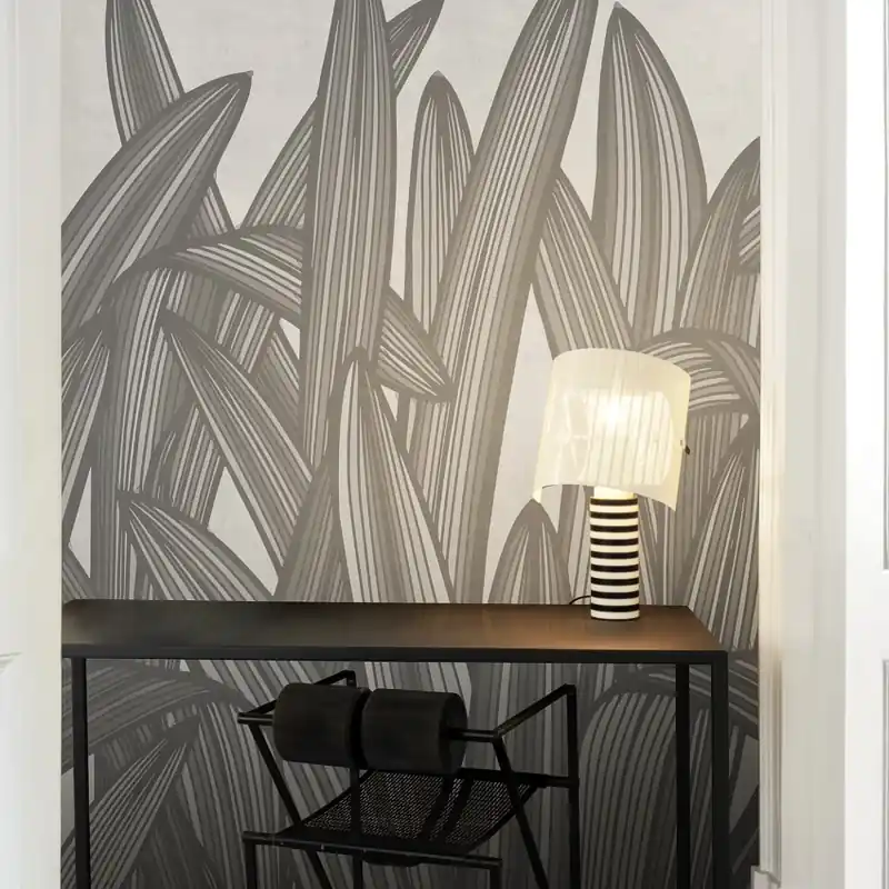 Cumpără online Exclusive Wallpaper / Flying in the Meadow Re-Edition (gri), Londonart Tapet modern cu design abstract