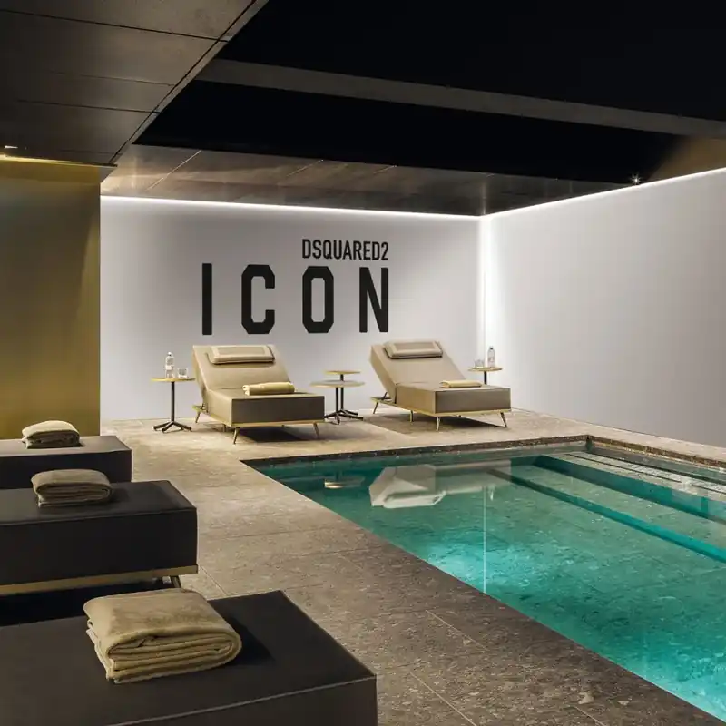 Dsquared2 / Icon (alb), Londonart Tapet modern Icon (alb) - Design minimalist și elegant Discount