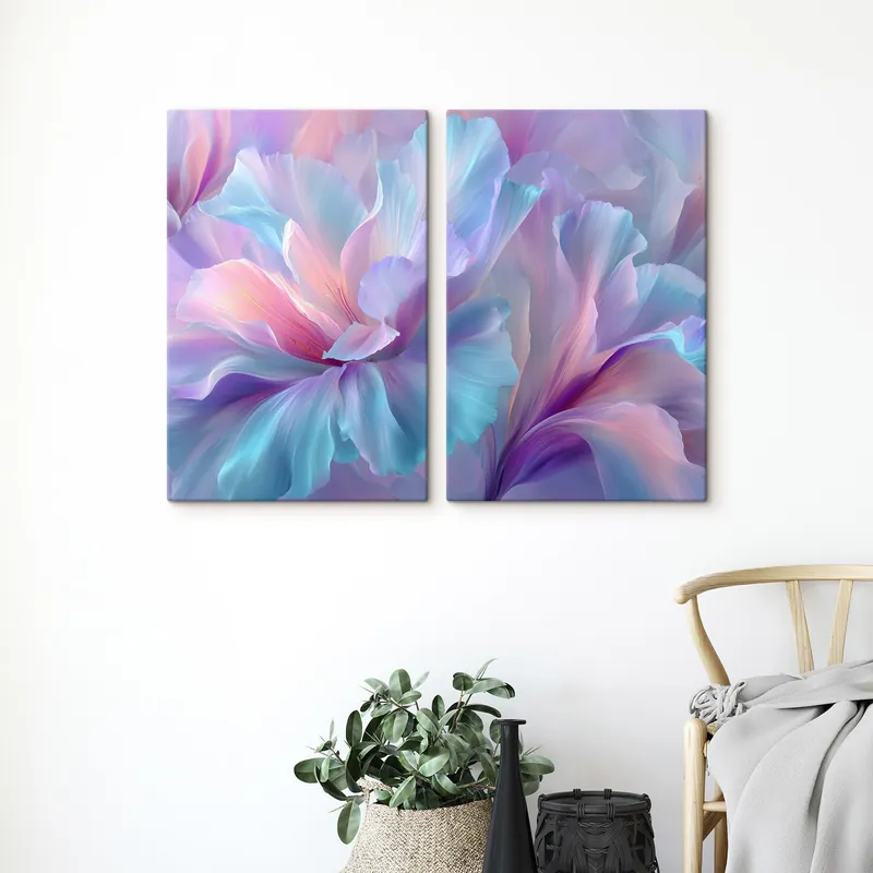 Preț redus Pictură pe pânză o floare delicată, fantezistă, cu petale în nuanțe de violet, albastru și roz Nr m00700