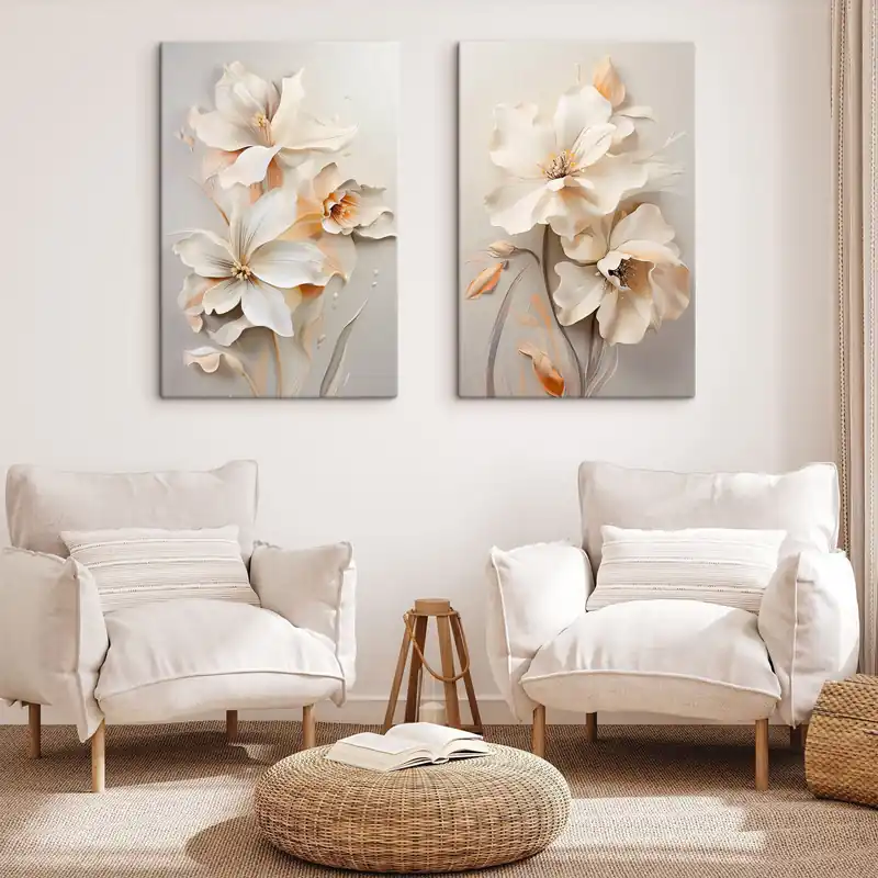 Pictură pe pânză Flori albe, petale cu umbre delicate, fundal bej deschis, compoziție elegantă, stil minimalist Nr m01010 Ofertă de sezon