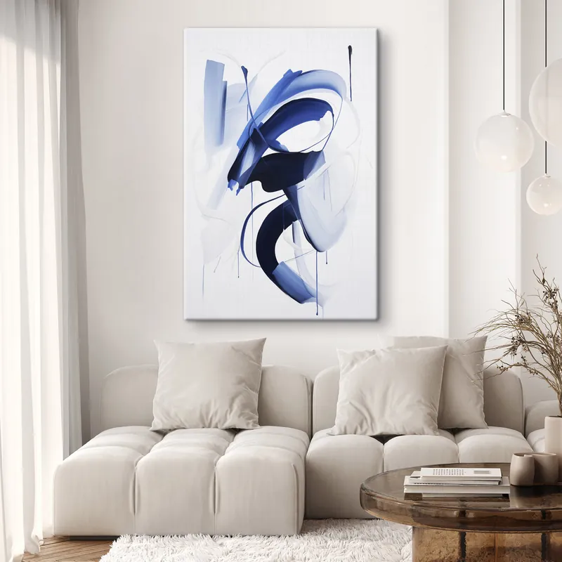 Reducere de preț Pictură pe pânză Forme abstracte albastre asemănătoare cu pensulele, cu linii și curbe fluide pe fond alb, artă modernă Nr s47428