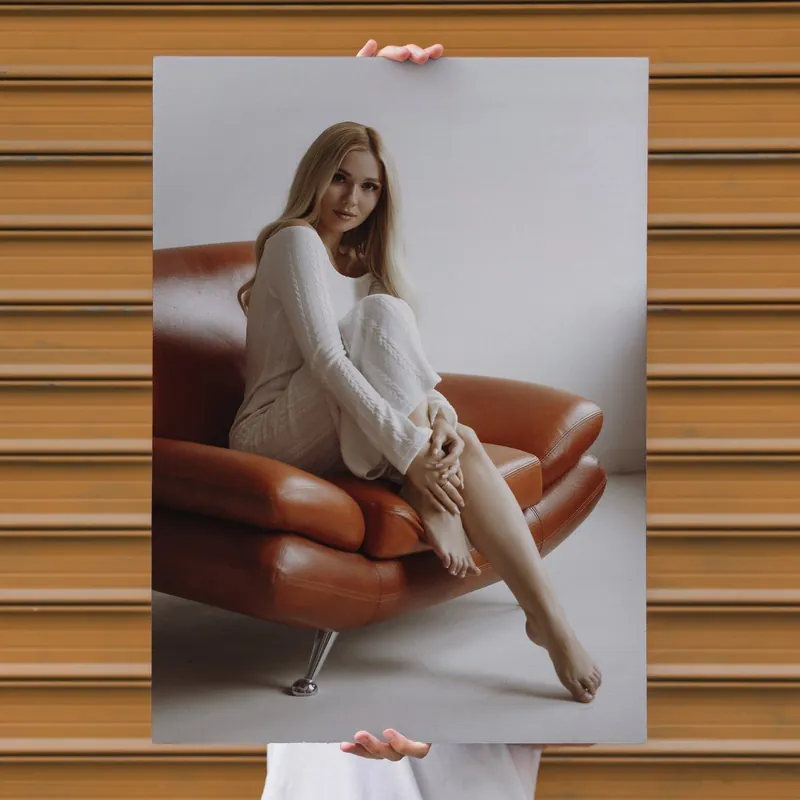 Preț redus Pictură pe pânză Un cadou pentru o fată pe baza fotografiei ei Nr s47177