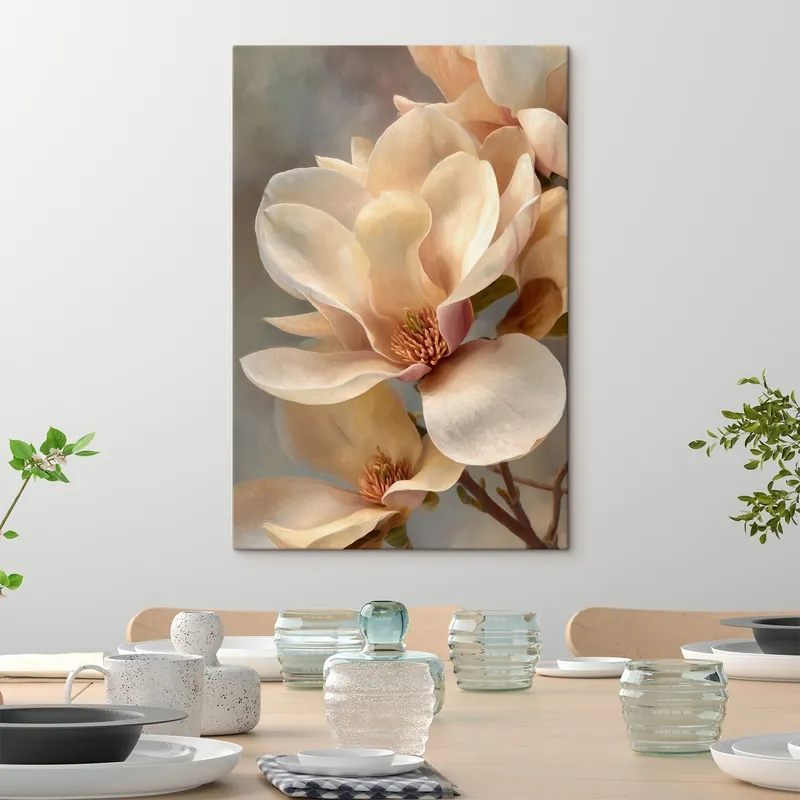 Pictură pe pânză Prim-plan cu o floare de magnolie Nr s49016 Ofertă de sezon