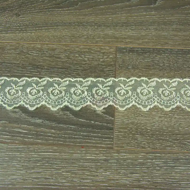 Vezi acum Broderie organza, pentru perdele, galben, 5cm latime