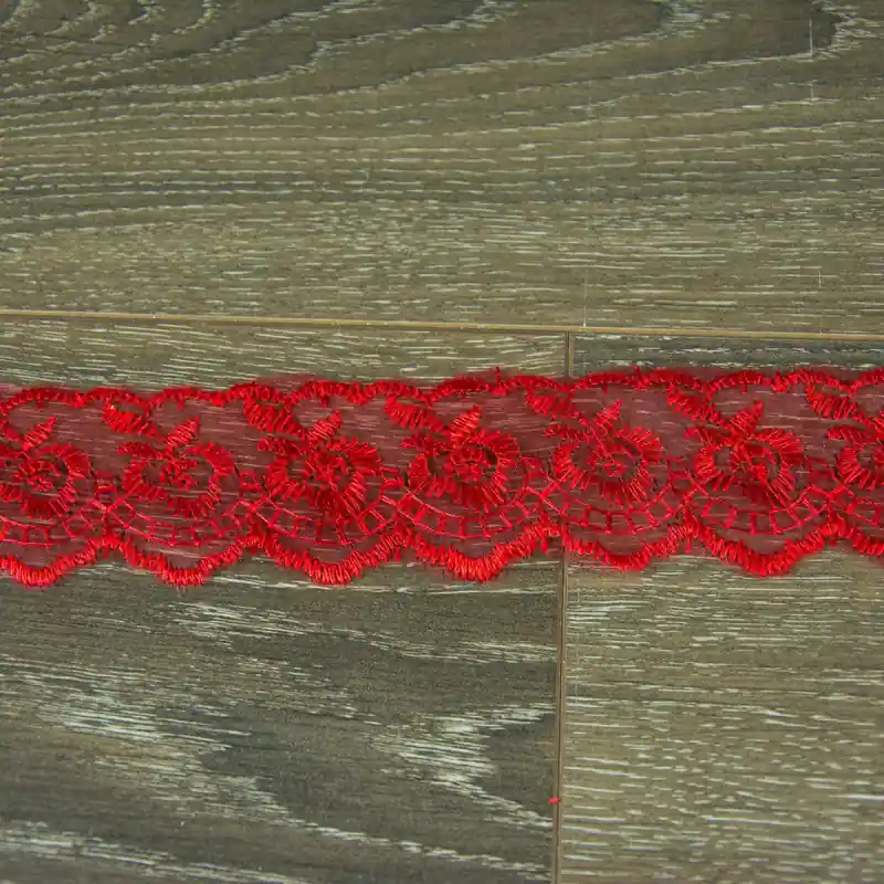 Broderie organza, pentru perdele, rosu, 5cm latime Ultima șansă