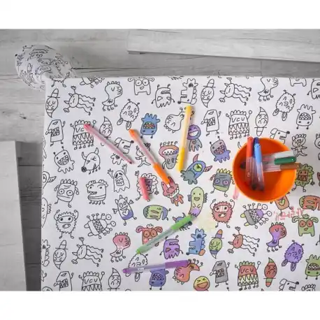 Doar azi Fata masa de colorat Monsters