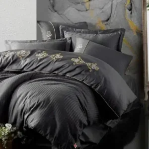 Lenjerie King Antracit (Satin Deluxe) Super ofertă