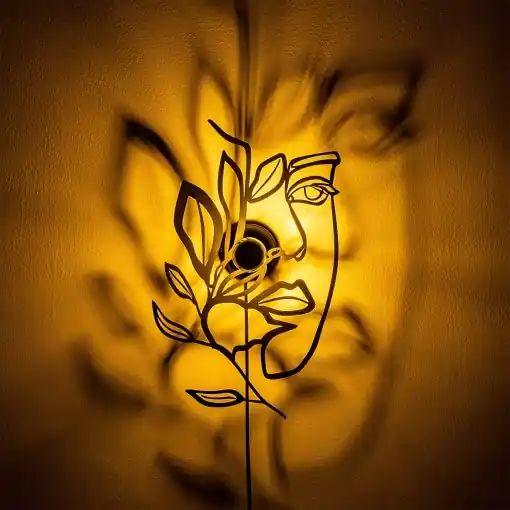 Aplica Flower Faced Negru Comandă acum