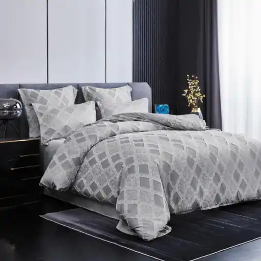 Lenjerie cu Broderie si Insertii Neat Romb Gri 6 Piese (Finet) Reducere specială