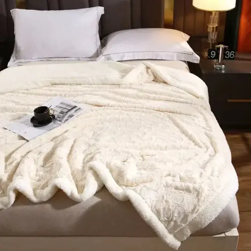 Preț promoțional Patura Cocolino cu Blanita Karina Cream 200x230 cm