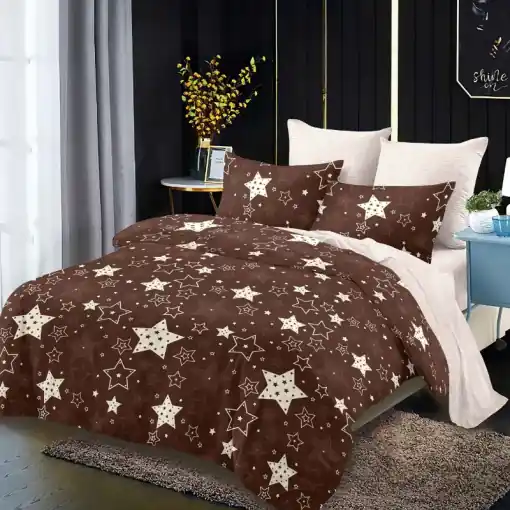 Preț promoțional Lenjerie cu Elastic 180x200 cm, Brown Stars 6 Piese (Finet)