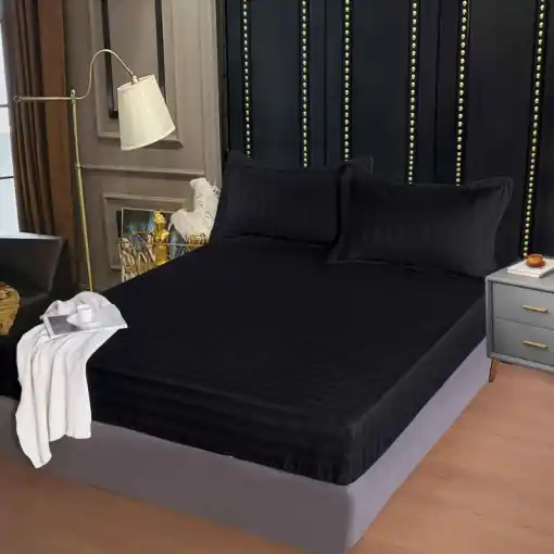 Ofertă exclusivă Cearsaf cu elastic 160x200 cm si 2 Fete de Perna Damasc, Atlas V17 Negru (Finet)
