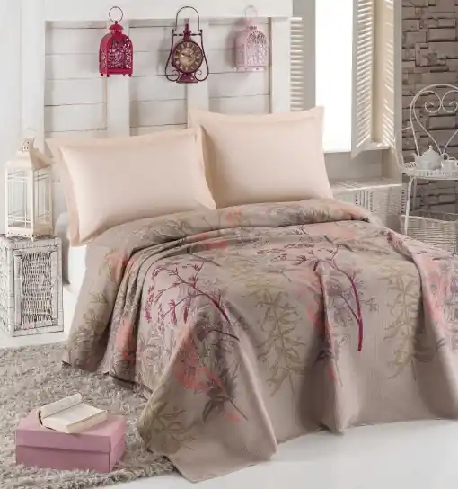 Cuvertura Pique pentru pat 1 Persoana Model Urla Beige Ieftin