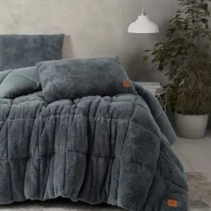 Set Cuvertura Pat Dublu Model Pelus Grey Super ofertă